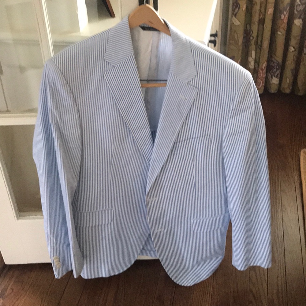 Vineyard vines size 41R seer sucker jacket